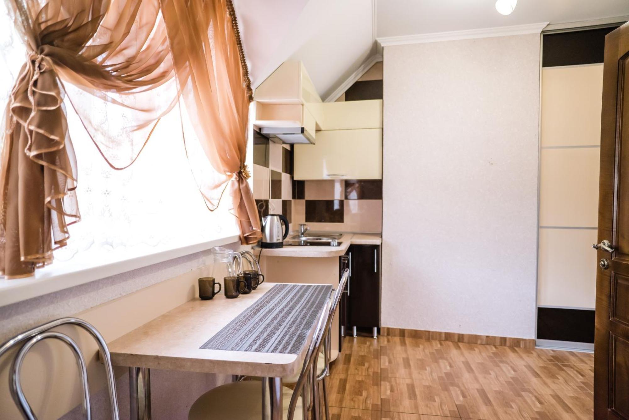 Hotel Вікторія à Polyana  Extérieur photo